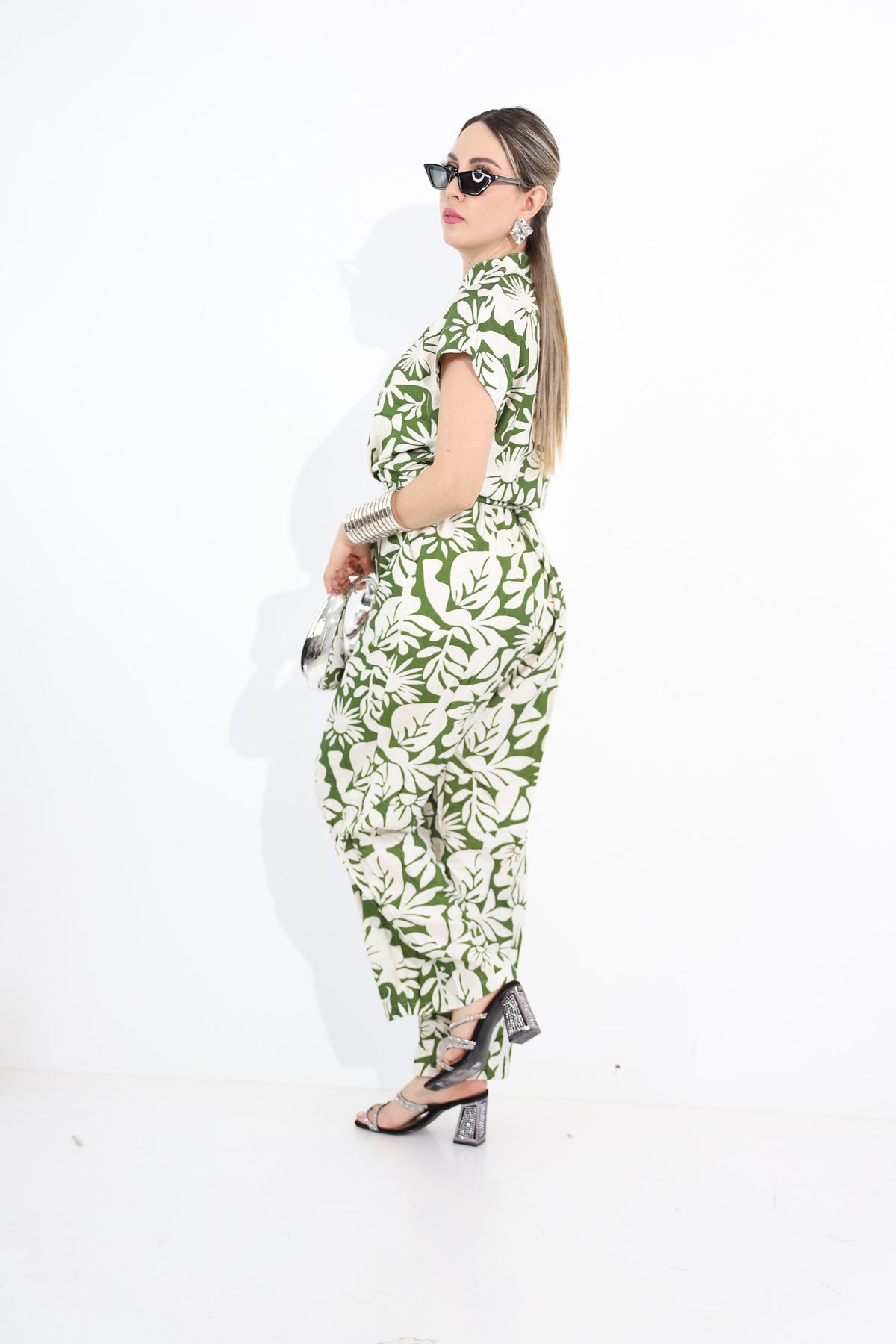 Conjunto pantalón blusa
